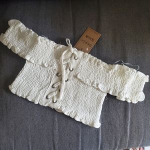Ivory laced croped top